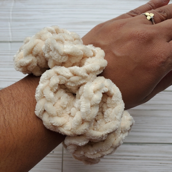 XL Velvet Scrunchies - Picture 3 of 5